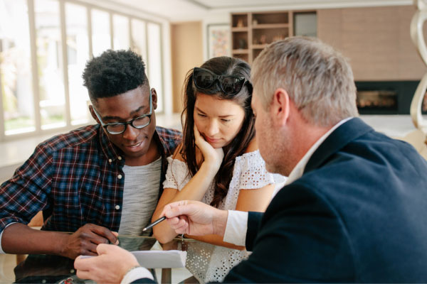 Finanz und rechtsdienstleider